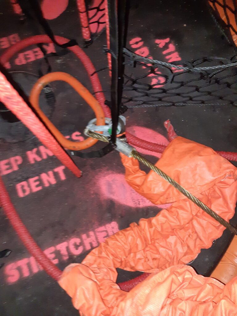222050.jpg